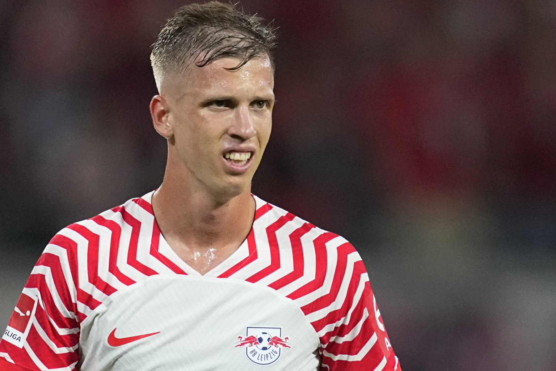 Chelsea và Man City tranh chữ ký Dani Olmo