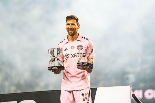 Messi đạt con số không tưởng về tổng thu nhập tại Inter Miami, chỉ kém Ronaldo