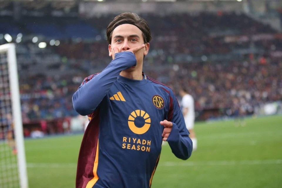 Dybala đi vào lịch sử Serie A