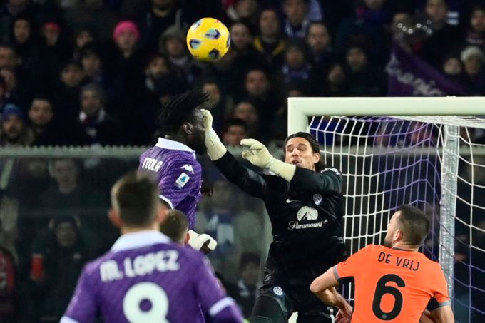 Inter Milan lấy lại ngôi đầu Serie A từ tay Juventus