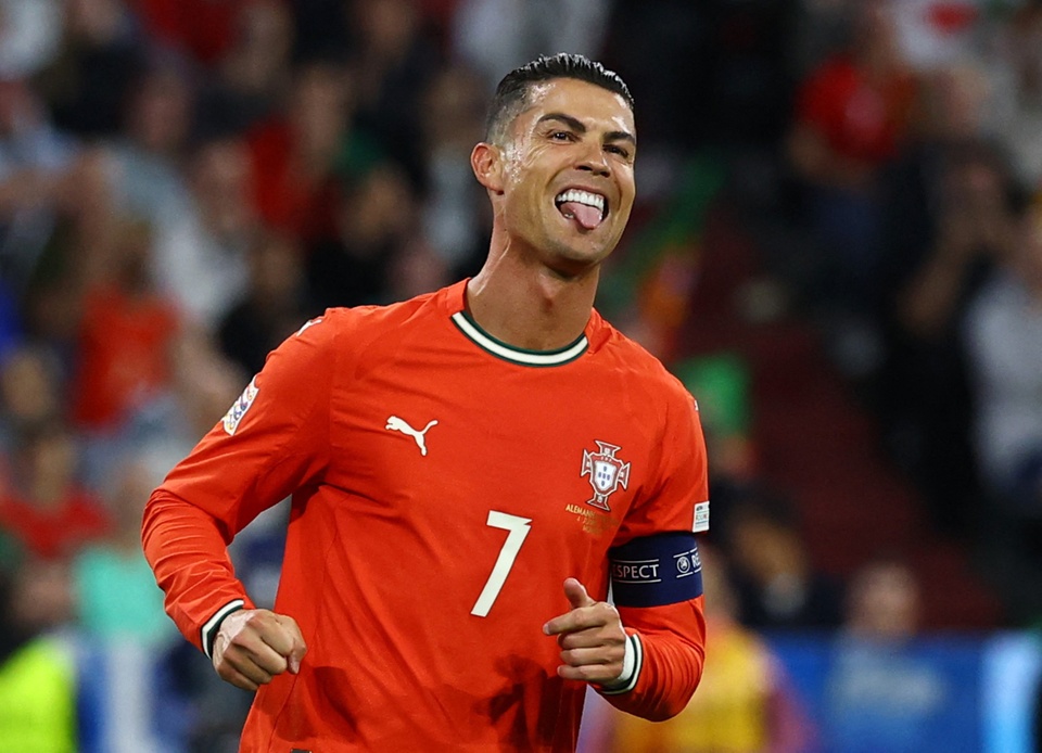 Ronaldo phá vỡ quy luật lão hoá