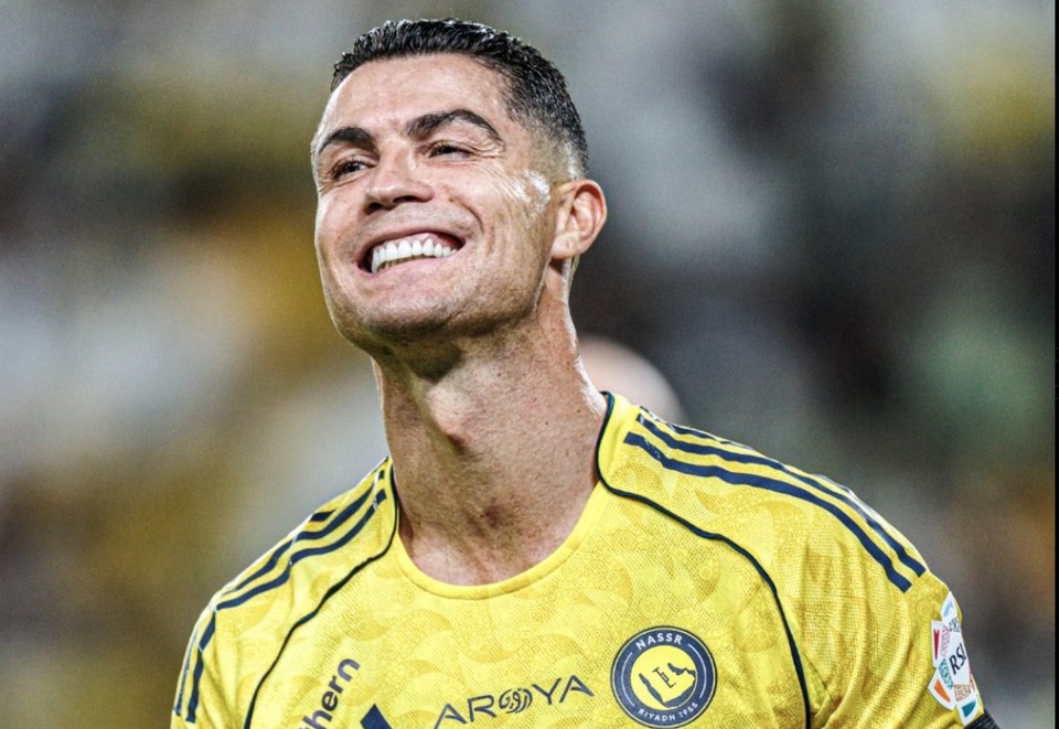 Bước ngoặt giúp Ronaldo từ triệu phú thành tỷ phú