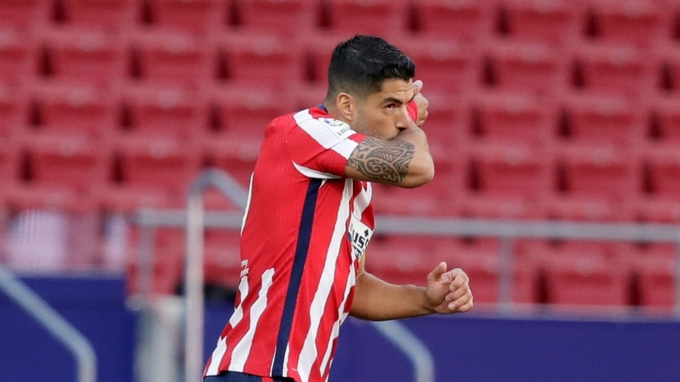 Suarez buồn vì Barca ghi ít bàn