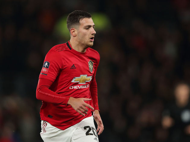 Tottenham đón “khổng lồ” 1m90, có thay Son Heung Min đấu MU?