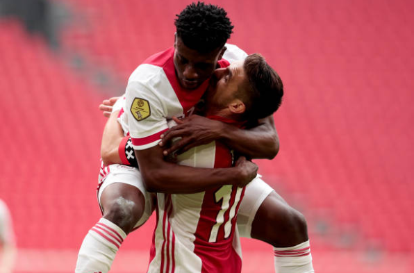 Nhận định Ajax vs Liverpool (2h00 ngày 22/10): Chông gai chờ The Kop “què quặt”