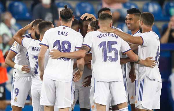 Benzema lập cú đúp, Real thắng hoành tráng trận ra quân